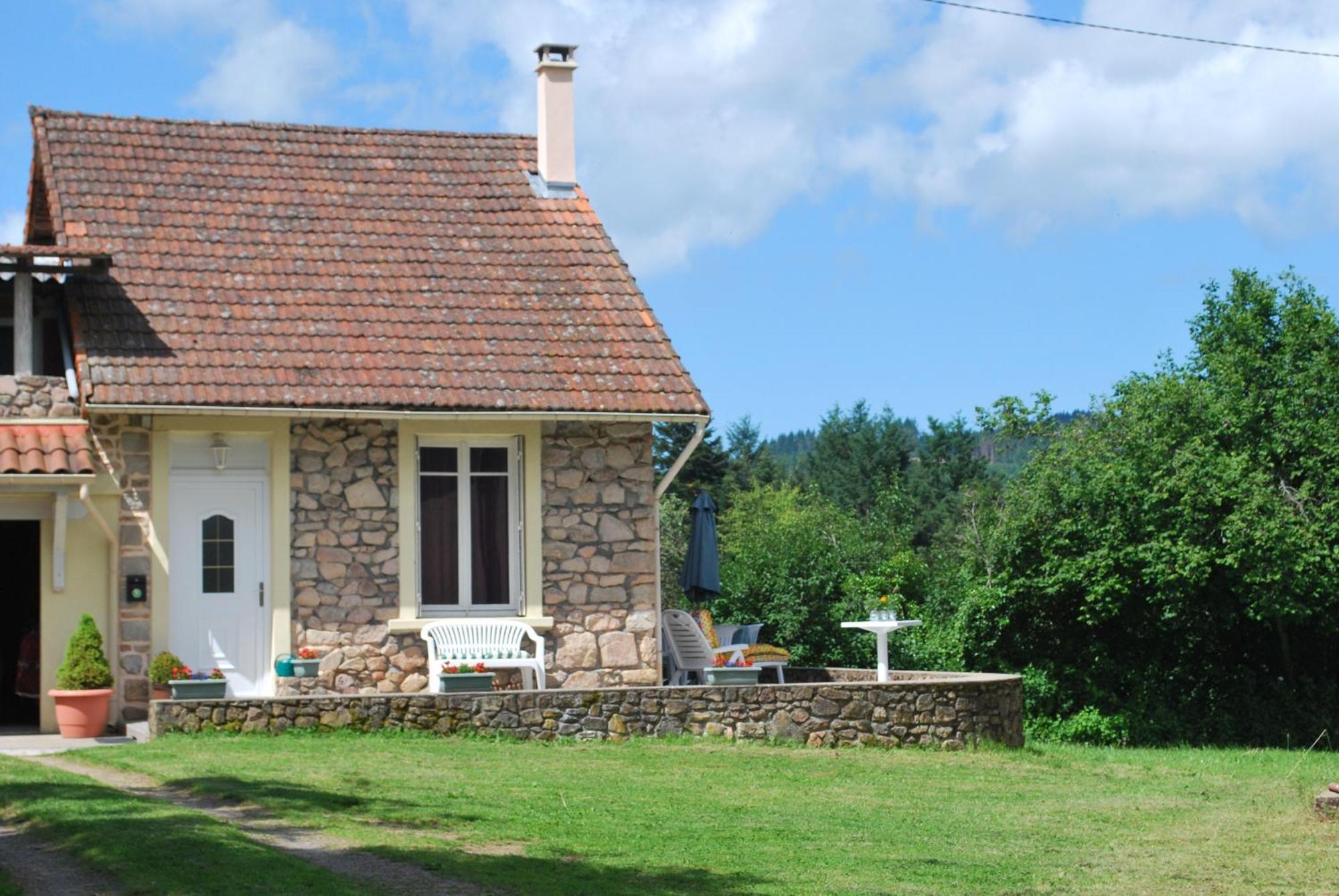 Gite Des Sapins Ranchal Buitenkant foto